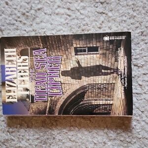 Elizabeth Peters: The Dead Sea Cipher